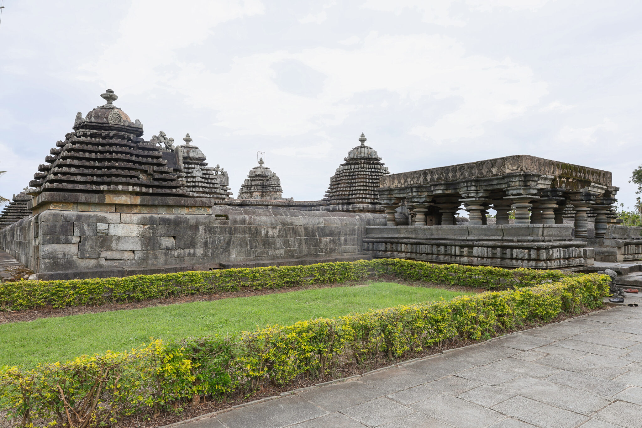 0a_Doddagaddavalli-Temple